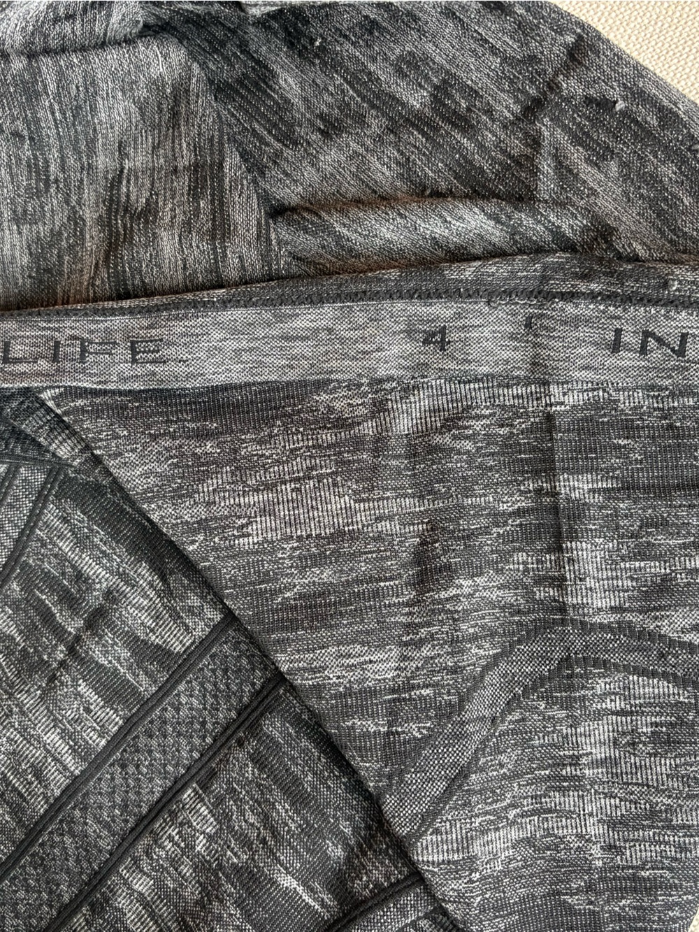 Lululemon Swiftly Tech Tank - Charcoal Gray - Picture 4 of 6